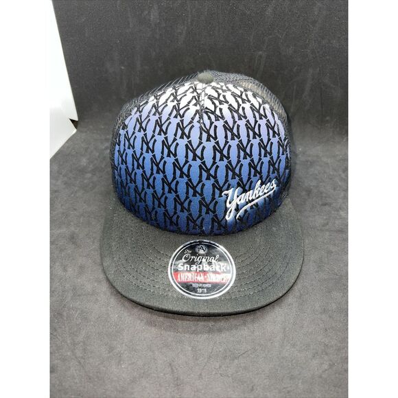 Other - Brand New New York Yankees Snapback‎ Hat